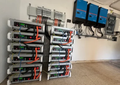 Landwirtschaftlicher Betrieb mit Photovoltaikanlage, SolarEdge SE30K Wechselrichter und 60 kWh Speicher